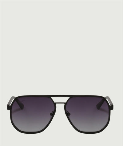 Oversized aviator sunglasses with black lenses and black metal frame. trendy and stylish
